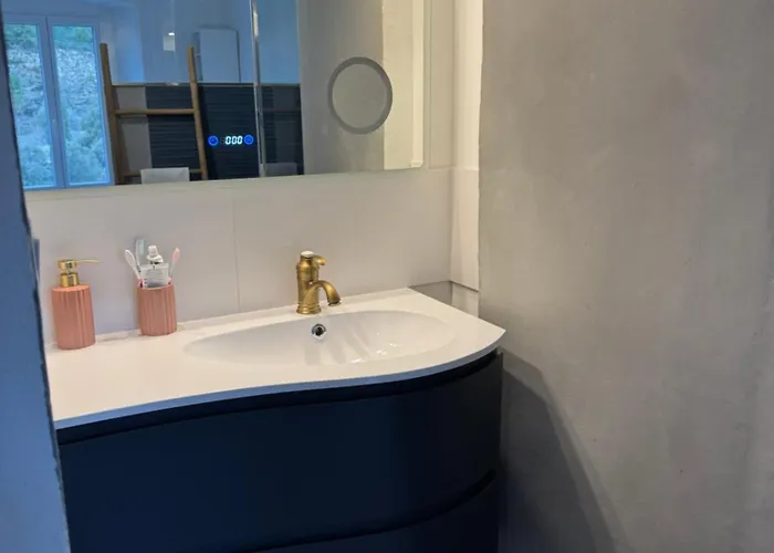 Casa Di A Volpe Corte (Corsica)