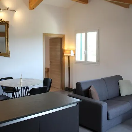 Casa Di A Volpe * Корт