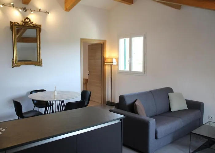 Casa Di A Volpe * Корт